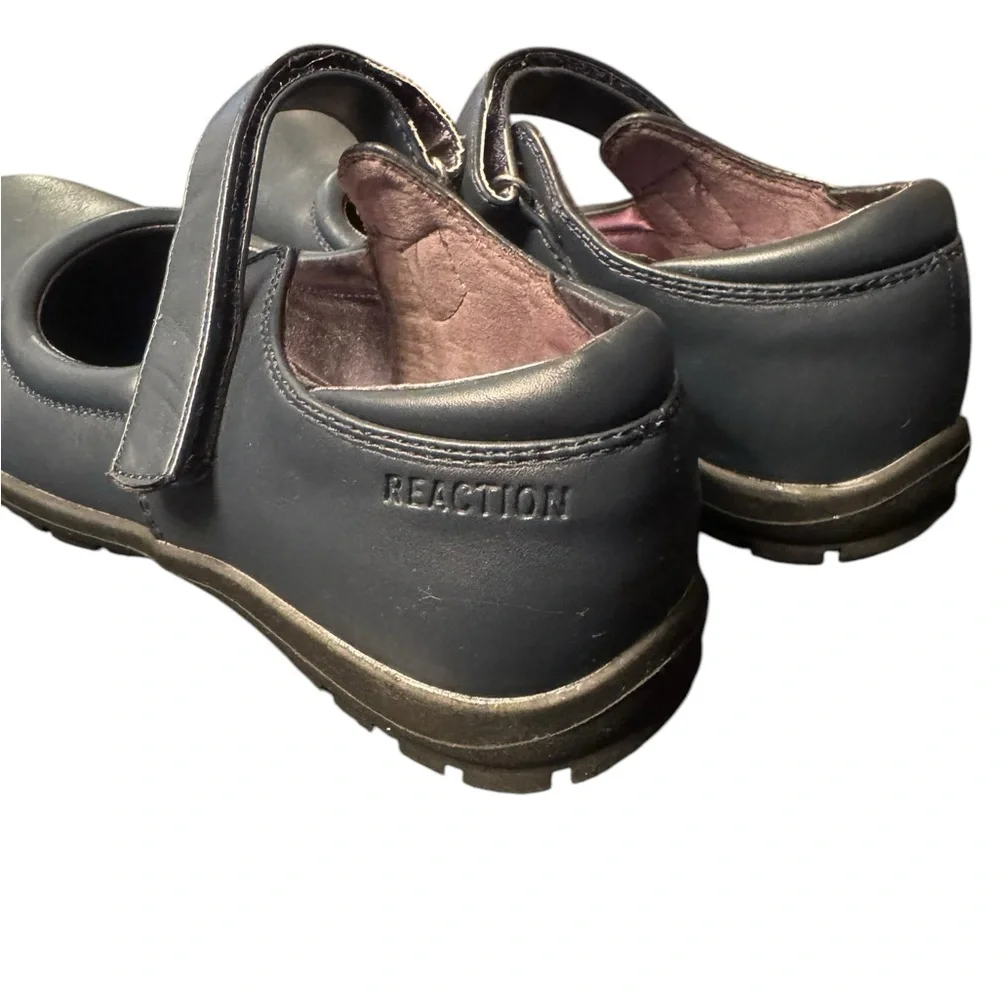 Kenneth Cole Reaction Navy Blue Kids Mary Jane Shoes size 4